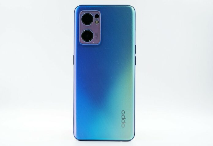 hands on OPPO Reno7 5G