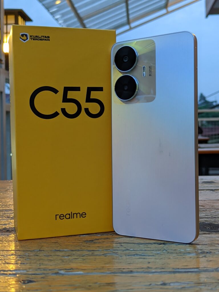 review realme c55